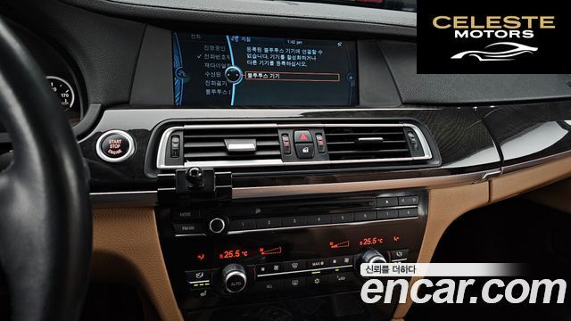 BMW Série 7 (F01) 740i M Sport 2010 — photo 14 sur 20
