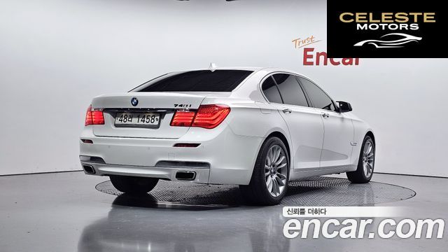 BMW Série 7 (F01) 740i M Sport 2010 — photo 2 sur 20