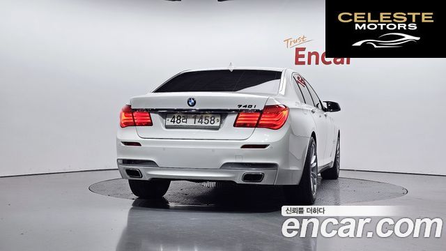 BMW Série 7 (F01) 740i M Sport 2010 — photo 4 sur 20