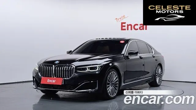 BMW Série 7 (G11) 730d xDrive Design Pure Excellence 2020 — photo 1 sur 20