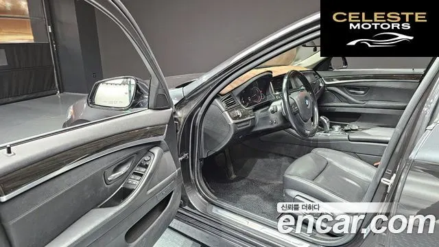 BMW Série 5 (F10) 528i Luxury Plus 2016 — photo 11 sur 20