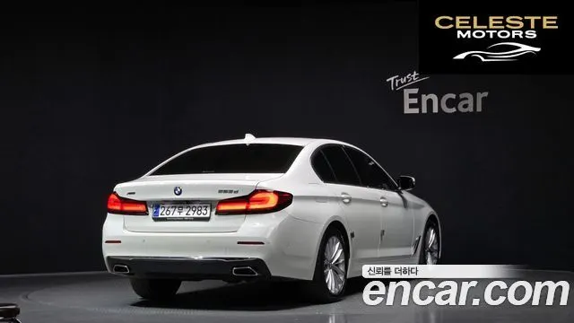 BMW Série 5 (G30) 523d xDrive Luxury 2021 — photo 2 sur 26