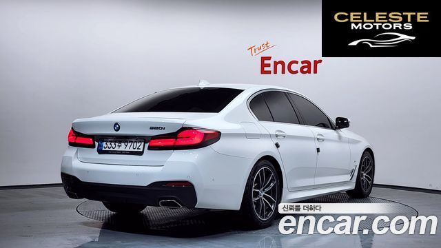 BMW Série 5 (G30) 520i M Sport 2022 — photo 2 sur 20