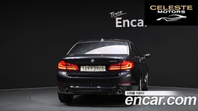 BMW Série 5 (G30) 520i Luxury 2020 — photo 4 sur 26