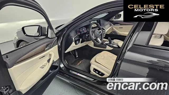 BMW Série 5 (G30) M550i xDrive 2021 — photo 11 sur 20
