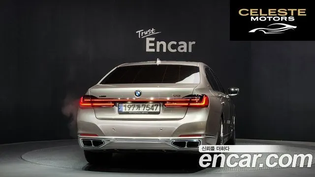 BMW Série 7 (G11) M760Li xDrive V12 Excellence 2021 — photo 4 sur 20