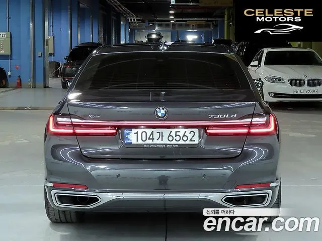 BMW Série 7 (G11) 730Ld xDrive Design Pure Excellence 2022 — photo 3 sur 26
