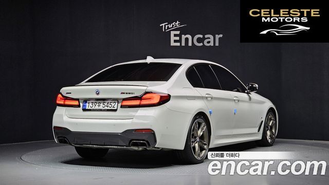 BMW Série 5 (G30) M550i xDrive 2023 — photo 2 sur 20