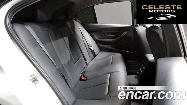 BMW Série 3 (F30) 328i 2013 — photo 12 sur 20