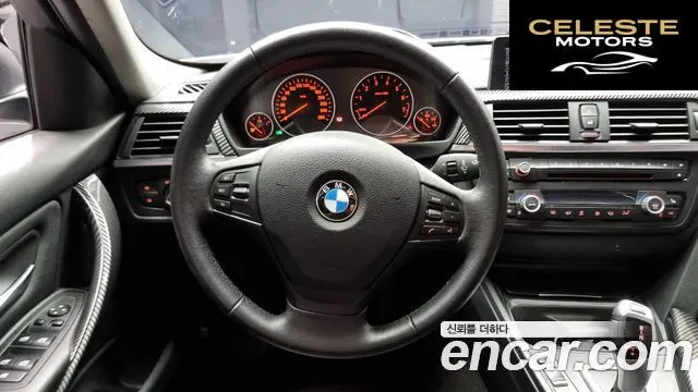 BMW Série 3 (F30) 328i 2013 — photo 13 sur 20