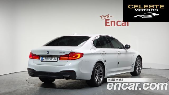 BMW Série 5 (G30) 520i M Sport 2020 — photo 2 sur 20