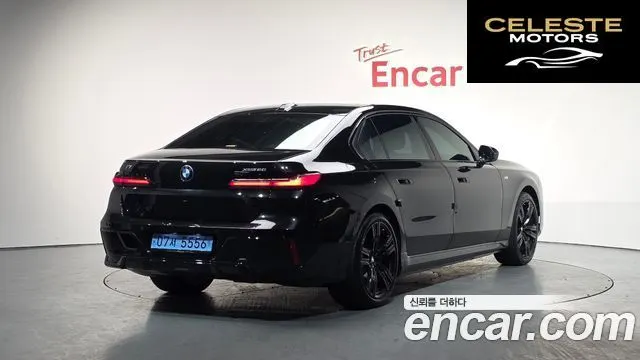 BMW i7 (G70) xDrive 60 M Sport 2024 — photo 2 sur 20