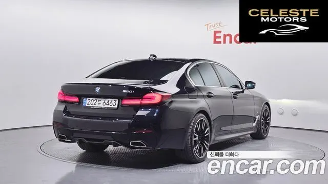BMW Série 5 (G30) 520i M Sport 2022 — photo 2 sur 20