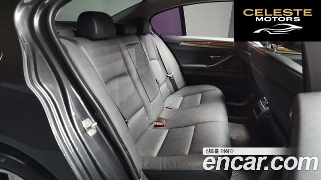 BMW Série 5 (F10) 523i 2010 — photo 12 sur 20