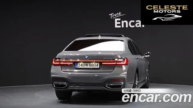 BMW Série 7 (G11) 740Li xDrive M Sport 2021 — photo 4 sur 20