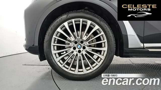 BMW X7 (G07) xDrive 40i Design Pure Excellence 7 places 2021 — photo 5 sur 20