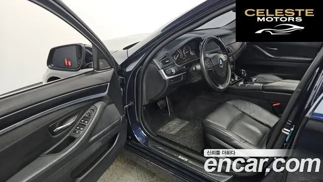BMW Série 5 (F10) 528i 2012 — photo 10 sur 26