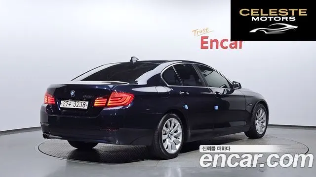 BMW Série 5 (F10) 528i 2012 — photo 2 sur 26
