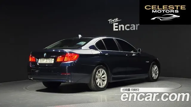 BMW Série 5 (F10) 523i 2010 — photo 2 sur 20