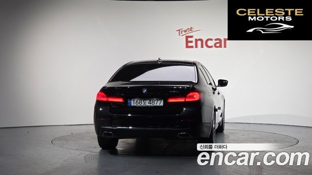 BMW Série 5 (G30) 520i Luxury 2023 — photo 4 sur 26