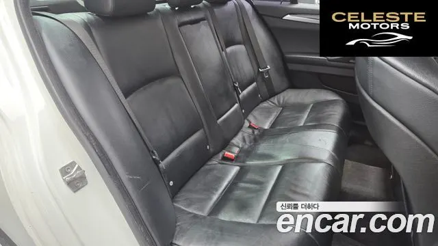 BMW Série 5 (F10) 520d 2011 — photo 12 sur 20