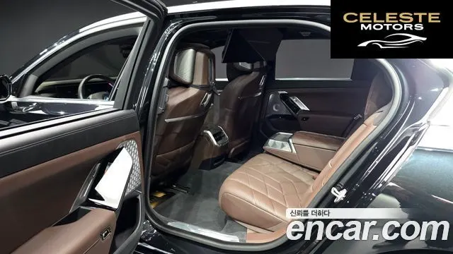 BMW i7 (G70) xDrive 60 Design Pure Excellence 2023 — photo 12 sur 20