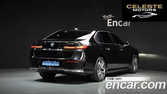 BMW i7 (G70) xDrive 60 Design Pure Excellence 2023 — photo 2 sur 20