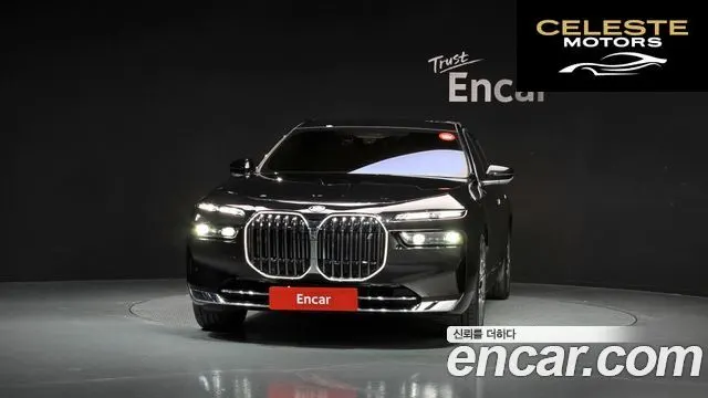 BMW i7 (G70) xDrive 60 Design Pure Excellence 2023 — photo 3 sur 20