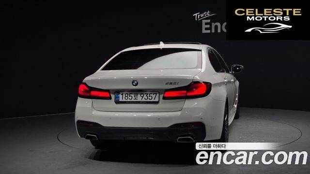 BMW Série 5 (G30) 520i M Sport 2021 — photo 4 sur 20