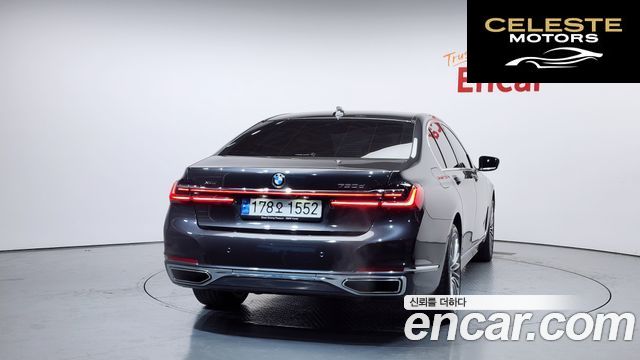 BMW Série 7 (G11) 730d xDrive Design Pure Excellence 2022 — photo 4 sur 20