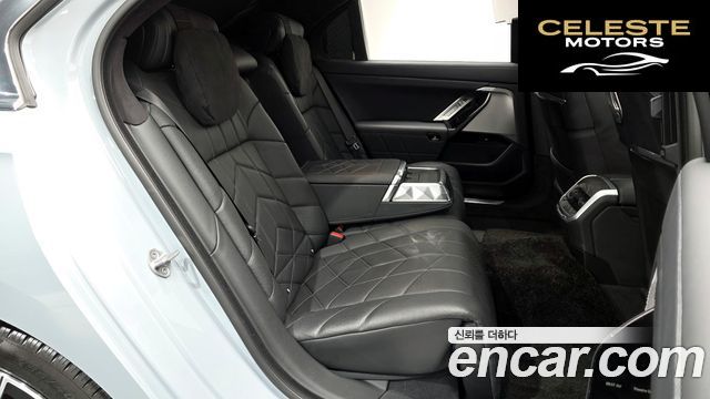 BMW Série 7 (G70) 740i sDrive M Sport 2023 — photo 12 sur 20
