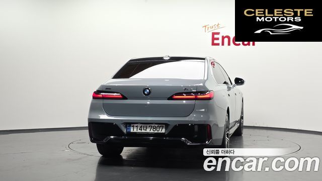 BMW Série 7 (G70) 740i sDrive M Sport 2023 — photo 4 sur 20