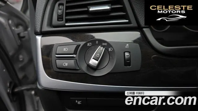 BMW Série 5 (F10) 528i 2011 — photo 18 sur 20