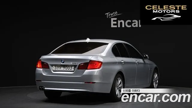 BMW Série 5 (F10) 528i 2011 — photo 2 sur 20
