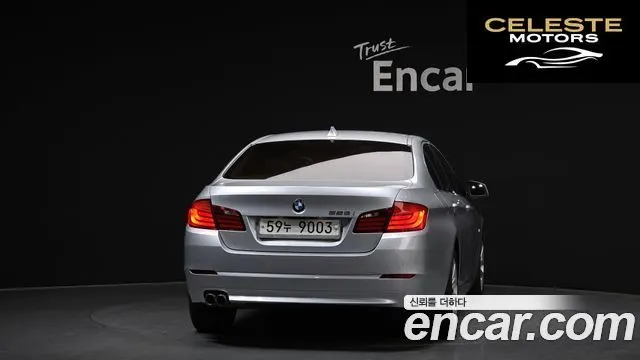 BMW Série 5 (F10) 528i 2011 — photo 4 sur 20