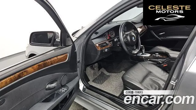 BMW Série 5 (E60) 528i Berline SE 2009 — photo 10 sur 20
