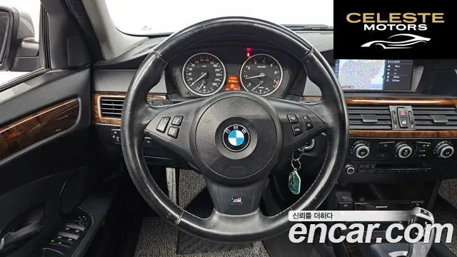 BMW Série 5 (E60) 528i Berline SE 2009 — photo 16 sur 20