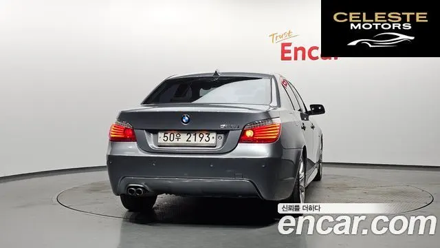 BMW Série 5 (E60) 528i Berline SE 2009 — photo 4 sur 20