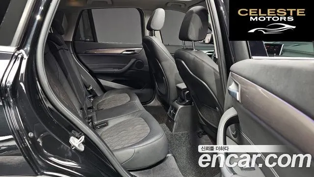 BMW X1 (F48) xDrive 20i xLine 2021 — photo 11 sur 26