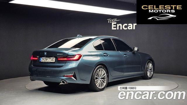 BMW Série 3 (G20) 320i Luxury 2021 — photo 2 sur 20