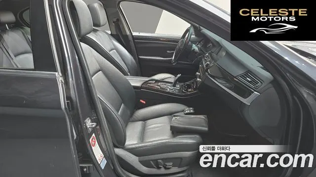 BMW Série 5 (F10) 528i 2011 — photo 10 sur 20