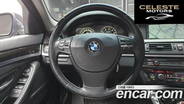 BMW Série 5 (F10) 528i 2011 — photo 13 sur 20