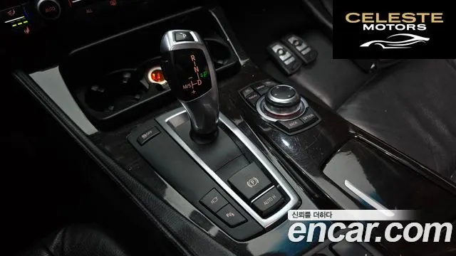 BMW Série 5 (F10) 528i 2011 — photo 9 sur 20