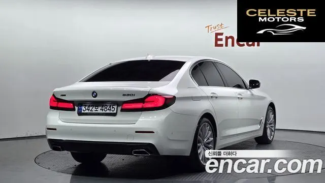 BMW Série 5 (G30) 530i xDrive Luxury 2023 — photo 2 sur 20