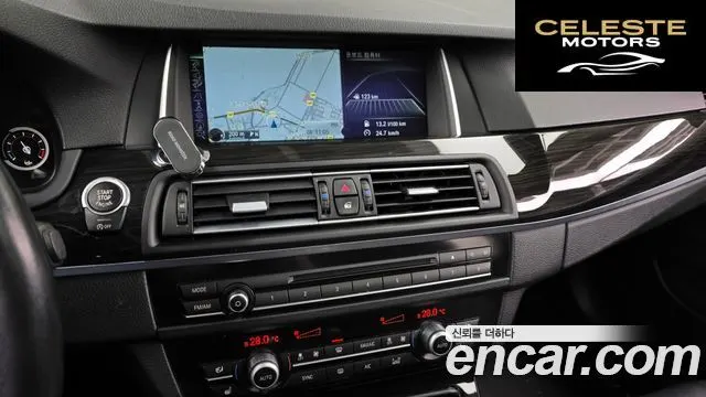 BMW Série 5 (F10) 528i xDrive Luxury 2014 — photo 14 sur 25