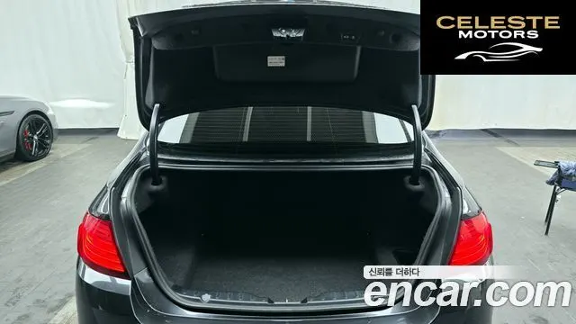 BMW Série 5 (F10) 528i xDrive Luxury 2014 — photo 19 sur 25