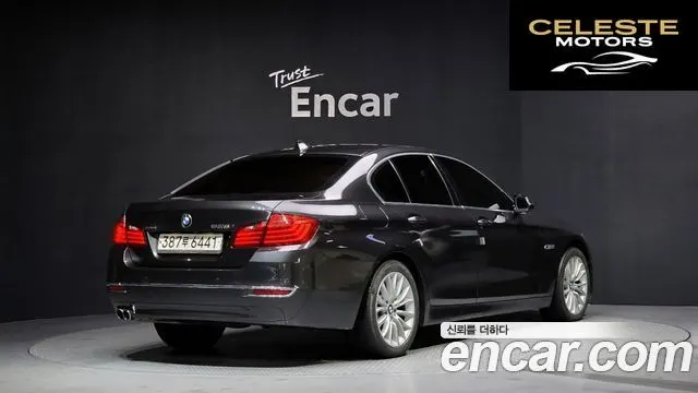 BMW Série 5 (F10) 528i xDrive Luxury 2014 — photo 2 sur 25