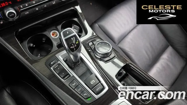 BMW Série 5 (F10) 528i xDrive Luxury 2014 — photo 9 sur 25