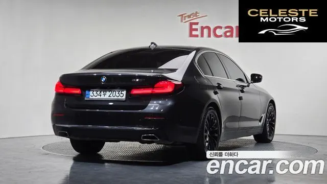 BMW Série 5 (G30) 530i Luxury 2021 — photo 2 sur 20