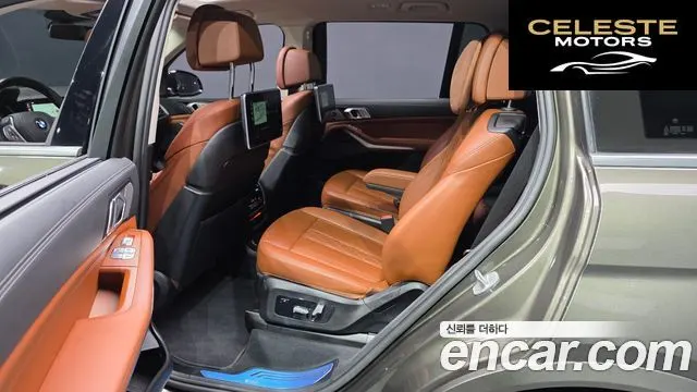 BMW X7 (G07) xDrive 40i Design Pure Excellence 6 places 2022 — photo 12 sur 20